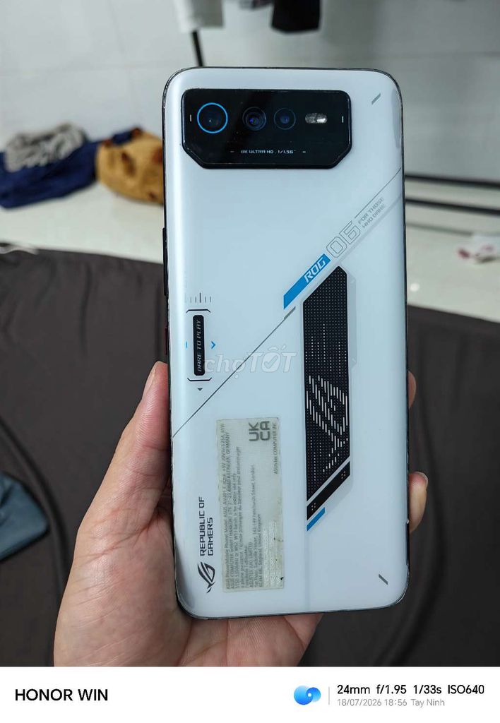Asus ROG Phone 7 Trắng. Mua bán Điện thoại tại Huyện Cần Giuộc Long An được đăng bởi Phong Lê hình 1