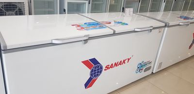 Tủ đông Sanaky inverter tiết kiệm điện VH-8699HY3