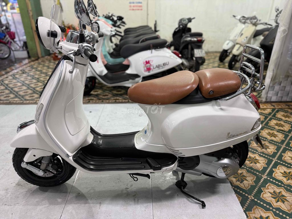 VESPA 3VIE GHI ĐÔNG TRẦN SIÊU MỚI HỖ TRỢ TRẢ GÓP