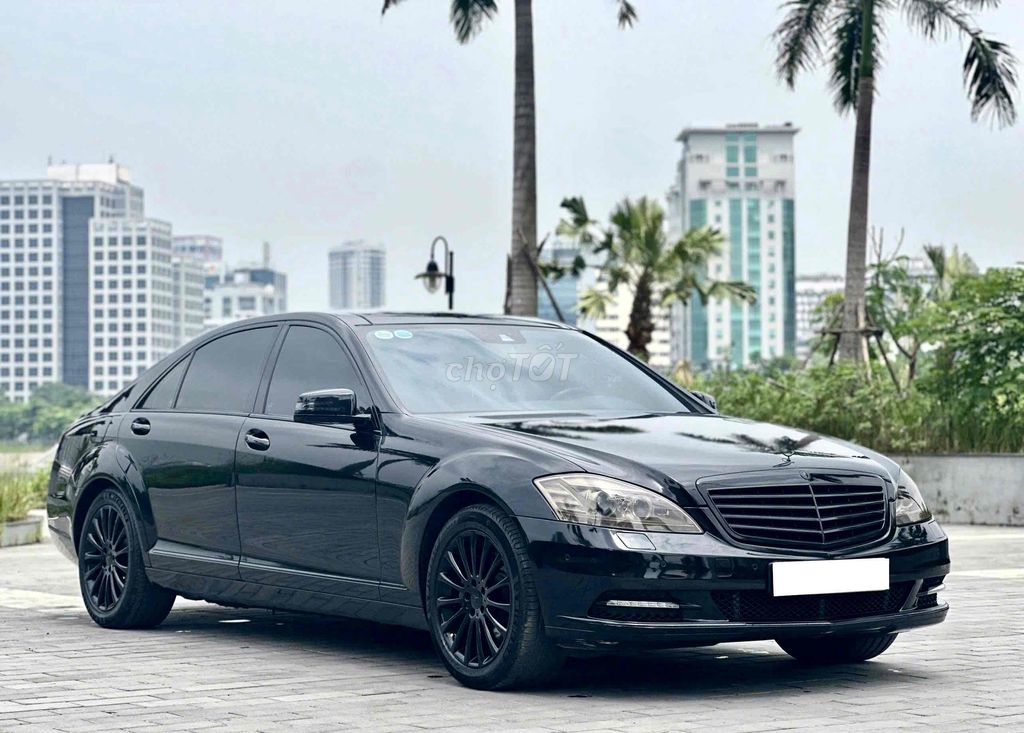 Mercedes Benz S300L sx 2011 màu đen siêu đẹp hiêm. Mua bán Ô tô tại Quận Cầu Giấy Hà Nội được đăng bởi Cao Quý hình 3