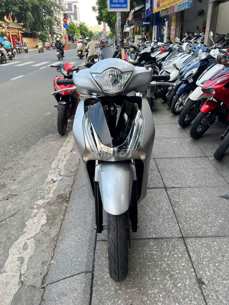 Honda SH 150 2015 Bạc Đã sử dụng