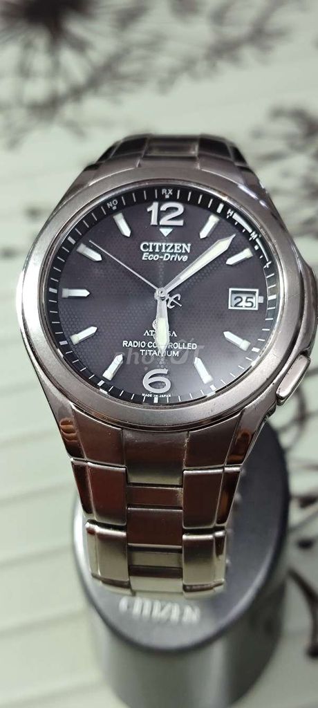 Citizen eco drive lịch vạn niên