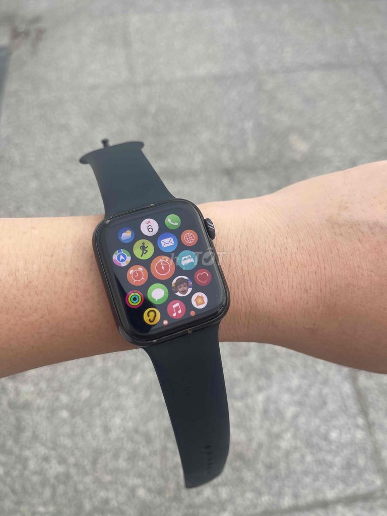 Apple Watch SE 44mm -full black