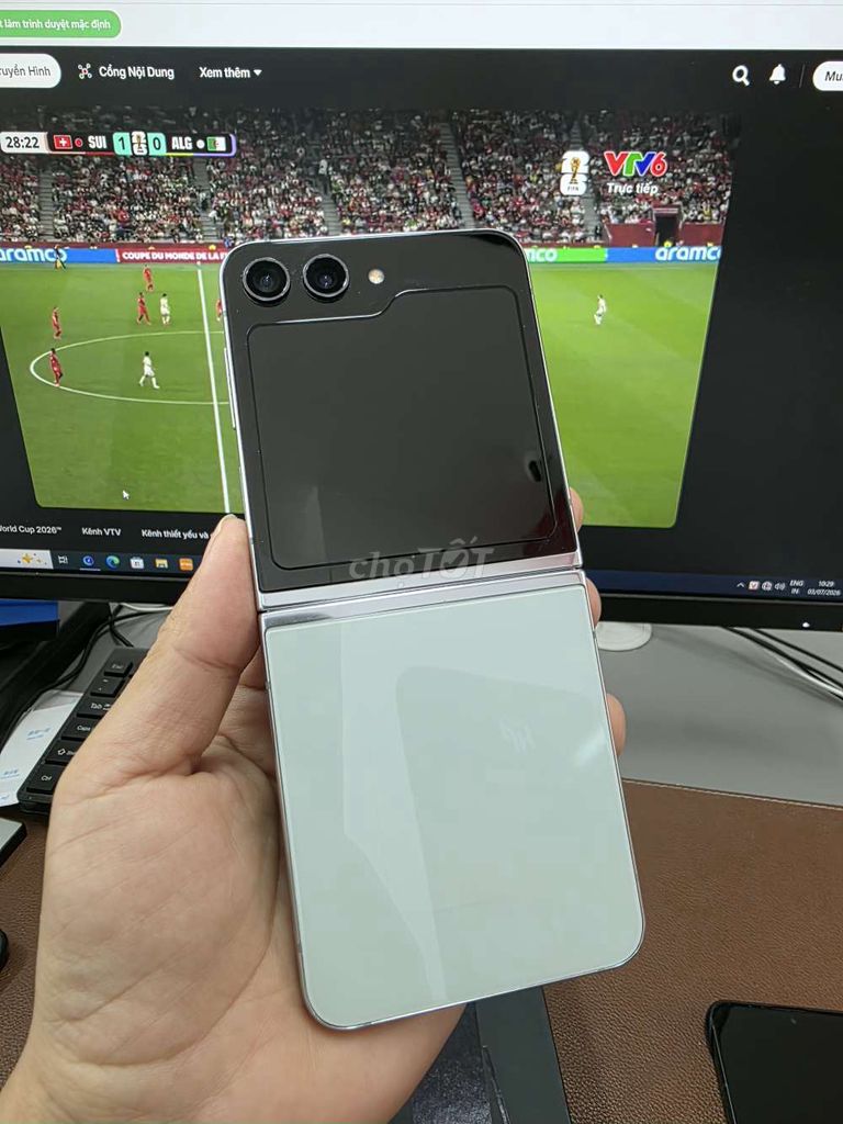 Samsung Z Flip5 5G 256GB SSVN 2 SIM zin Đẹp 99%.. Mua bán Điện thoại tại Quận Đống Đa Hà Nội được đăng bởi HƯNG PHÁT Mobile hình 1
