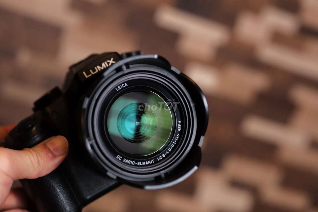 Máy ảnh Lumix FZ1000 lens Leica zoom xa chất lượng. Mua bán Máy ảnh, Máy quay tại Quận 10 Tp Hồ Chí Minh được đăng bởi Đại Phong hình 1