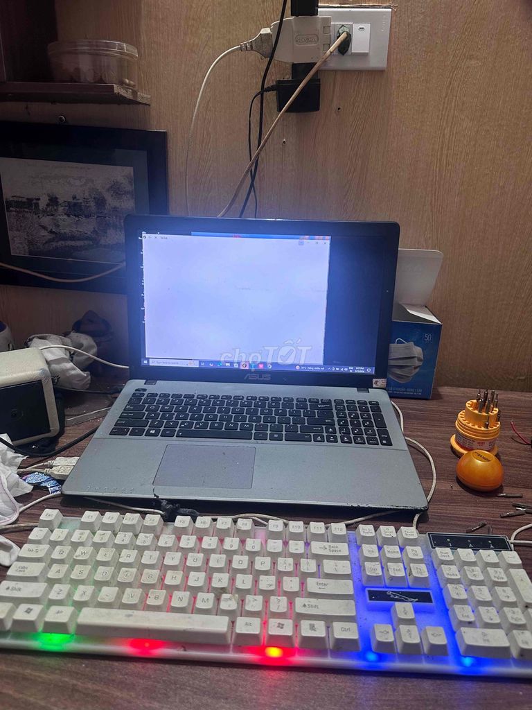 Laptop Asus Xám Đã sử dụng. Mua bán Laptop tại Huyện Nam Trực Nam Định được đăng bởi Đỗ Đoàn hình 1