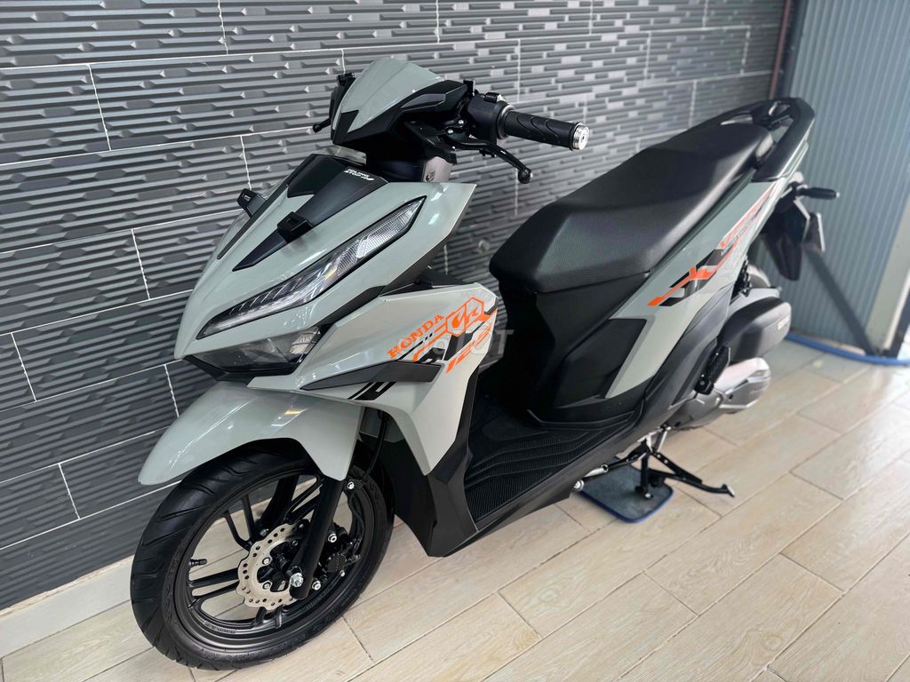 Honda Vario 125 date 2023 Xám Xi Măng Bs Sài Gòn. Mua bán Xe máy tại Quận Bình Thạnh Tp Hồ Chí Minh được đăng bởi kelwin hình 5