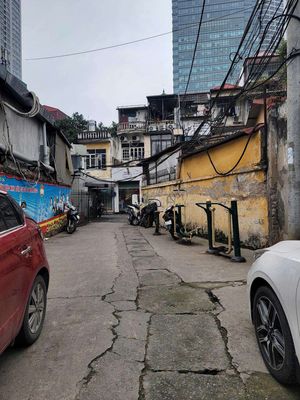Trung tâm Cầu Giấy. Mua bán nhà ở tại Quận Cầu Giấy Hà Nội được đăng bởi Bùi Thanh Nam 