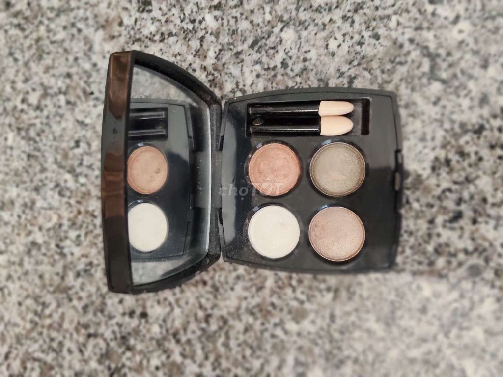 Phấn mắt Nữ nhiều màu. Mua bán Phụ kiện thời trang khác tại Quận 4 Tp Hồ Chí Minh được đăng bởi Ngọc Phương  hình 1