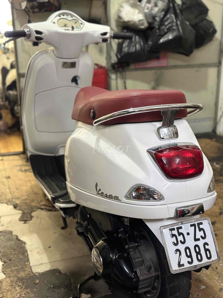 Piaggio Vespa LX125 Đời 2010 . BSTP. Mua bán Xe máy tại Quận Phú Nhuận Tp Hồ Chí Minh được đăng bởi Ngọc Huy hình 4
