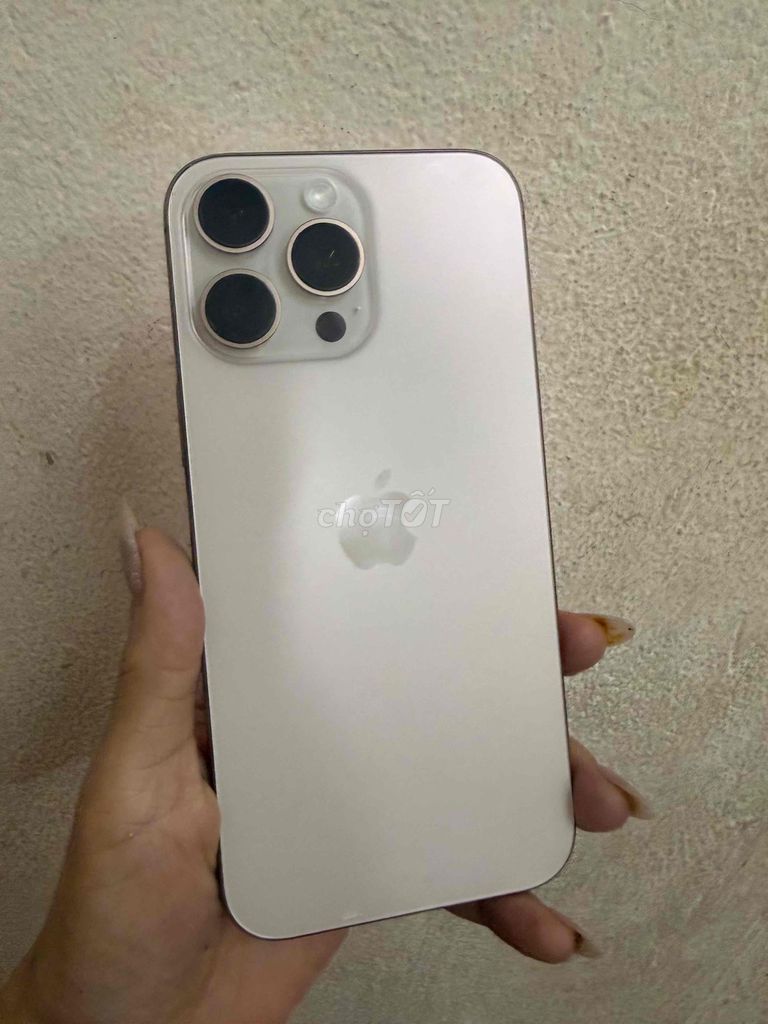 Apple iPhone 16 Pro Max 256GB Vàng Đã qua sử dụng. Mua bán Điện thoại tại Quận Đống Đa Hà Nội được đăng bởi kim hình 1