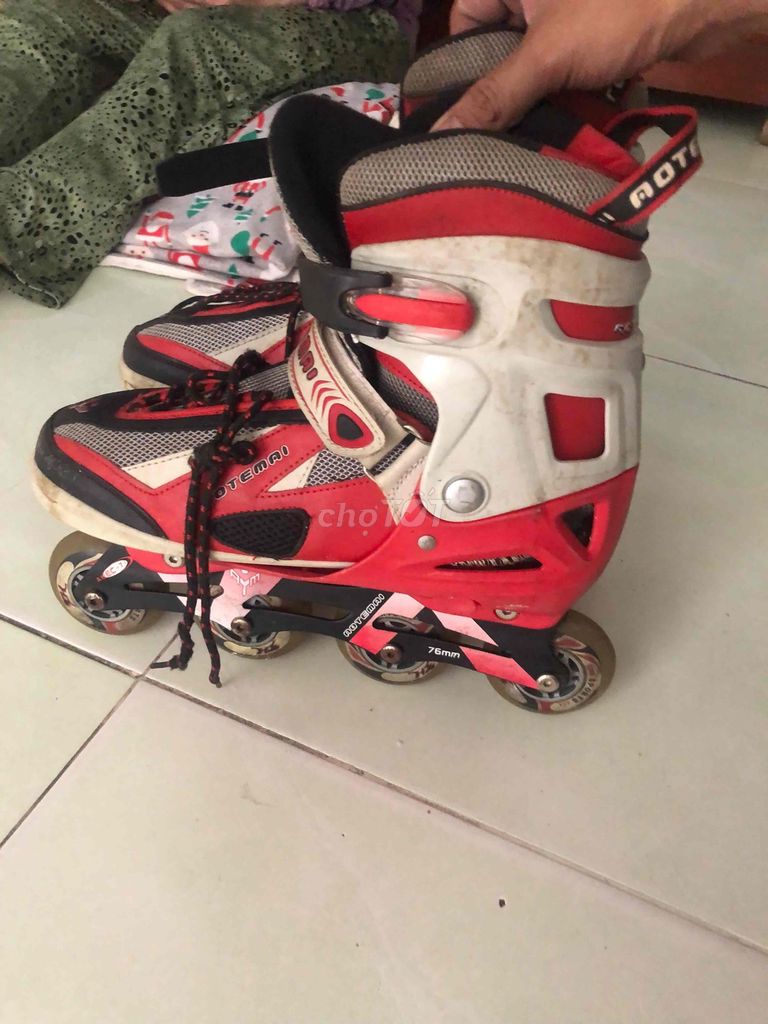 Giày patin size 41-42 đỏ trắng đen. Mua bán Giày dép tại Quận Bình Tân Tp Hồ Chí Minh được đăng bởi arb hình 1