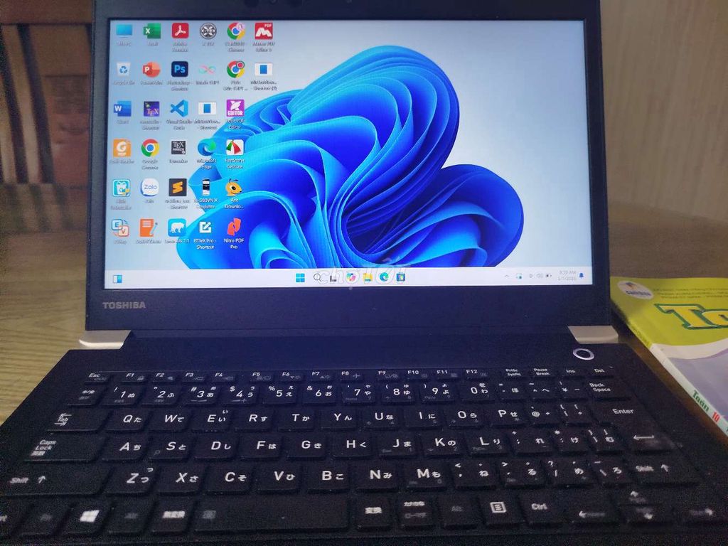 Toshiba dynabook i5gen8 ram8gb SSD 256, pin5h