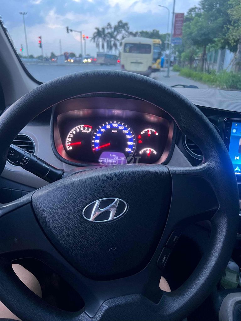 Hyundai Grand i10 2020 Sedan 1.2 MT - 98000 km. Mua bán Ô tô tại Quận Hai Bà Trưng Hà Nội được đăng bởi Duy Cường hình 2