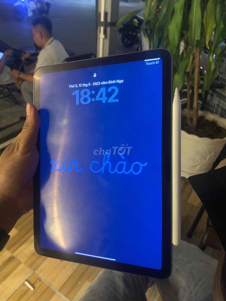 ipad air m3 ( 128gb ) bảo hành cuối tháng 8 2026. Mua bán Máy tính bảng tại Quận Ninh Kiều Cần Thơ được đăng bởi Tuan Tao hình 1