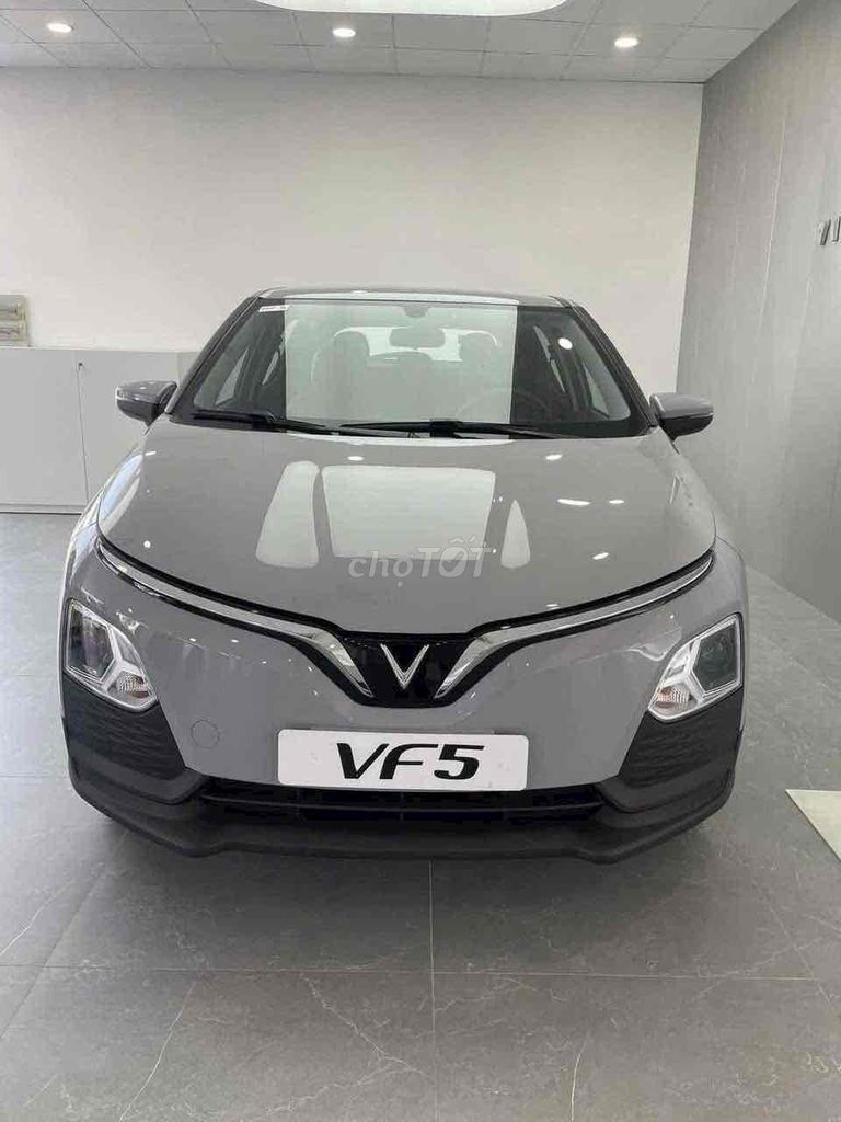 xe VF5 plus xám xi măng giảm 22tr giao ngay. Mua bán Ô tô tại Quận 12 Tp Hồ Chí Minh được đăng bởi Ngọc Vinfast Võ Văn Kiệt hình 1