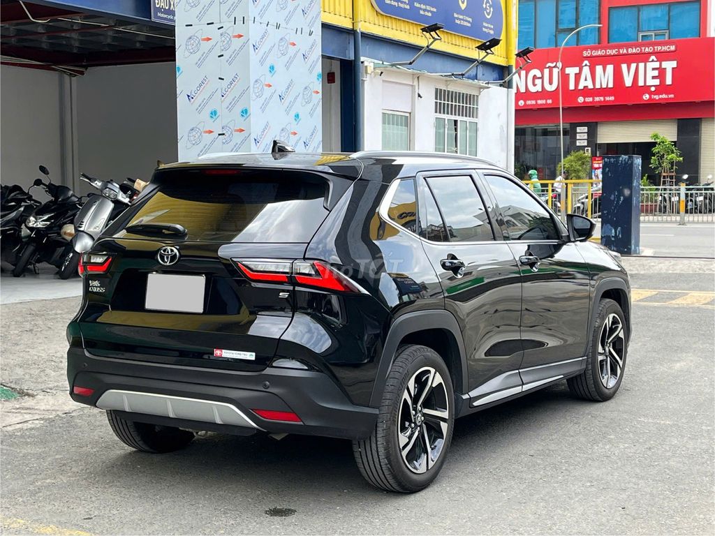 TOYOTA YARIS CROSS S 2024 XE GIA ĐÌNH LƯỚT VAY 75%. Mua bán Ô tô tại Quận Tân Phú Tp Hồ Chí Minh được đăng bởi Hiếu hình 7