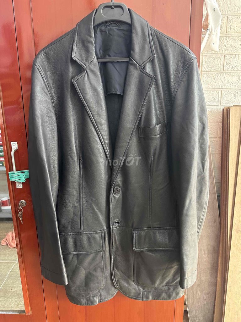 VIP Áo vest 2 cúc da thật Zegna sz 46 như mới. Mua bán Quần áo tại Quận Đống Đa Hà Nội được đăng bởi Nếu muốn ngta sẽ tìm cách hình 1