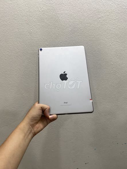 Apple iPad Pro 10.5 64GB Đã sử dụng. Mua bán Máy tính bảng tại Quận Hoàn Kiếm Hà Nội được đăng bởi Hội Đồ Điện Tử hình 1
