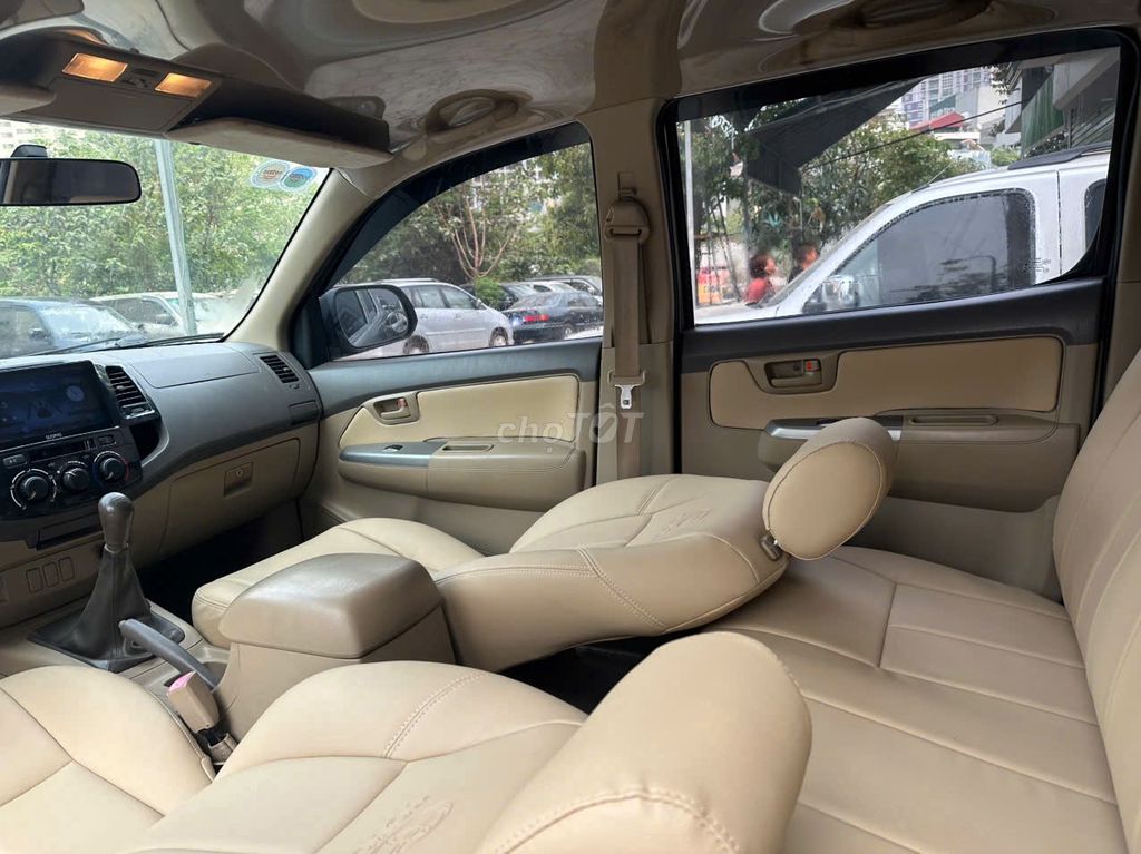 Toyota HILUX 2012 Phom Mới Chính Chủ