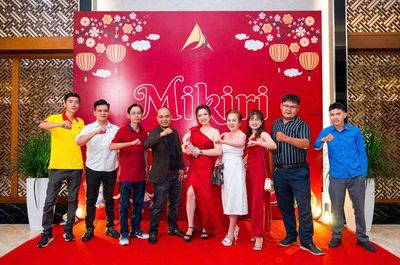 Tuyển 2NV bán hàng thị trường Tân An thưởng ĐH