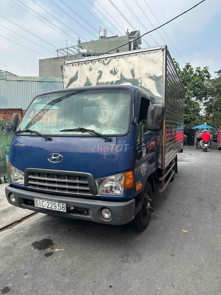 Hyundai hd65 1.8t .san inox Sơn zin100%