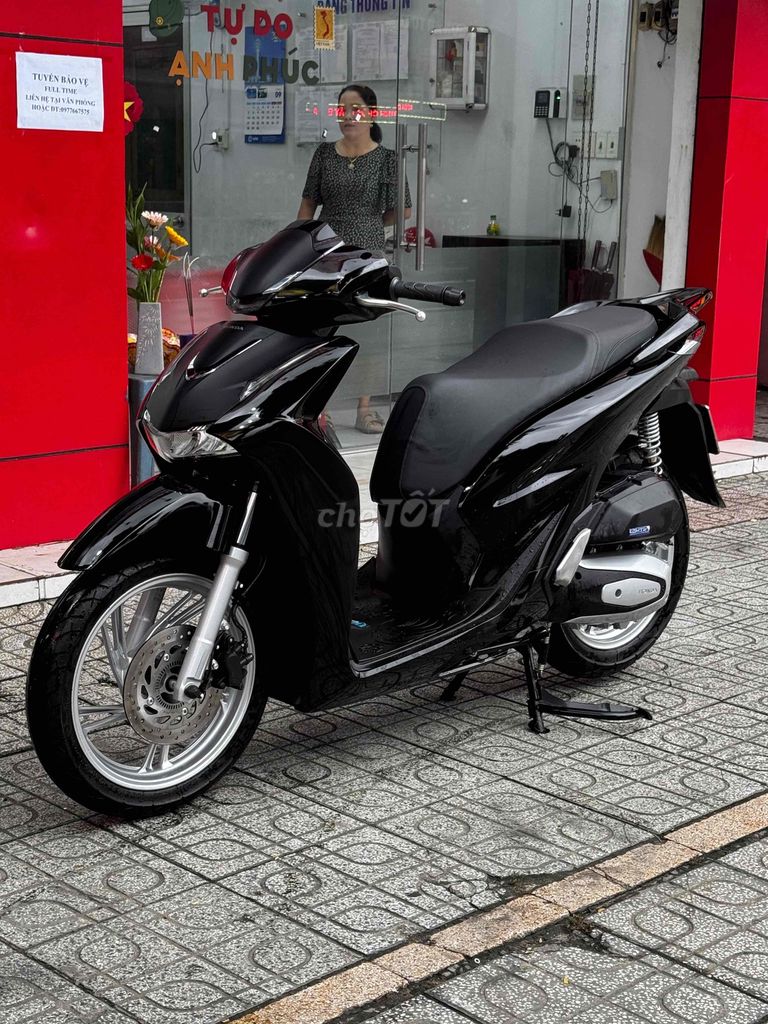 Honda SH 160i ABS 2026 Черный глянец
