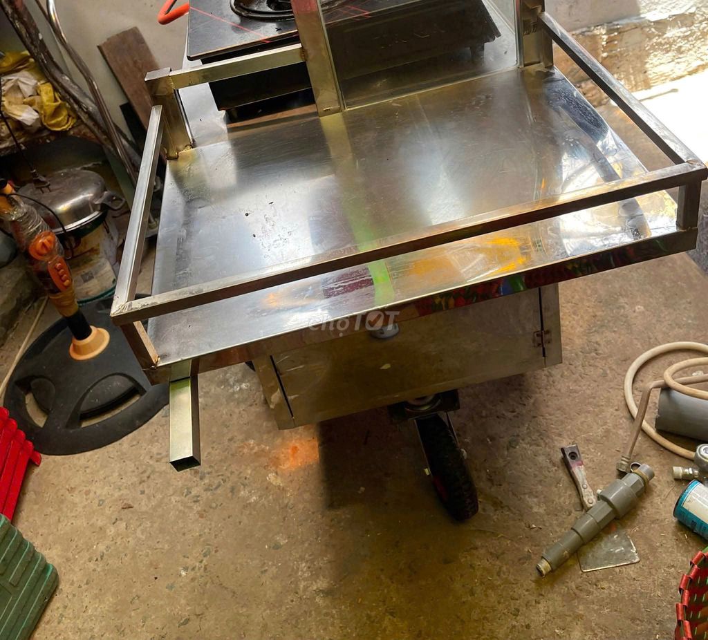 Xe đẩy bán hàng Inox Bạc. Mua bán Đồ chuyên dụng, Giống nuôi trồng tại Thành phố Tân An Long An được đăng bởi Tên chưa cung cấp hình 1
