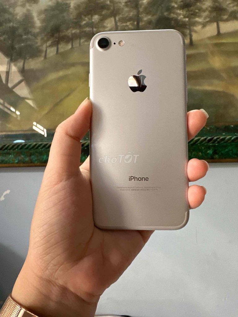 Apple iPhone 7 Bạc Như mới. Mua bán Điện thoại tại Thành phố Tam Kỳ Quảng Nam được đăng bởi XU KEM hình 1