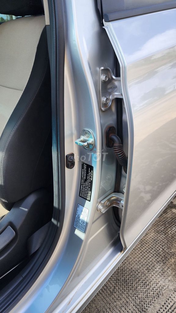 Hyundai Accent 2024 số sàn màu xám đẹp. Mua bán Ô tô tại Quận 12 Tp Hồ Chí Minh được đăng bởi Xuân Trường hình 10