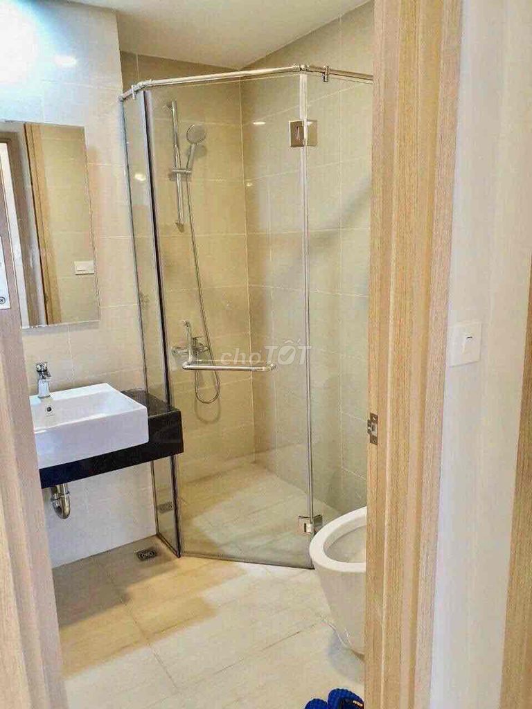 ( Siêu rẻ ) Cho thuê CC. Cộng Hoà Garden 77m2,2PN,2WC Full nội thất.