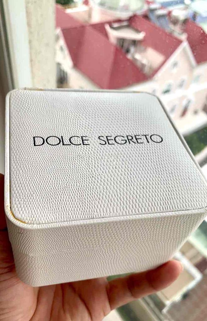 Đồng hồ Dolce Segreto thương hiệu đến từ Italia. Mua bán Đồng hồ tại Quận 1 Tp Hồ Chí Minh được đăng bởi Duong Gia hình 5