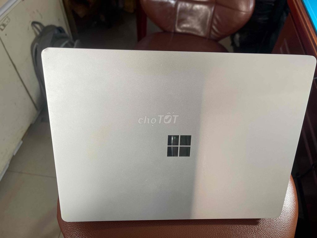 Microsoft Surface Laptop Go i5 4GB/64GB Bạc. Mua bán Laptop tại Quận Gò Vấp Tp Hồ Chí Minh được đăng bởi Bản nam sơn hình 1