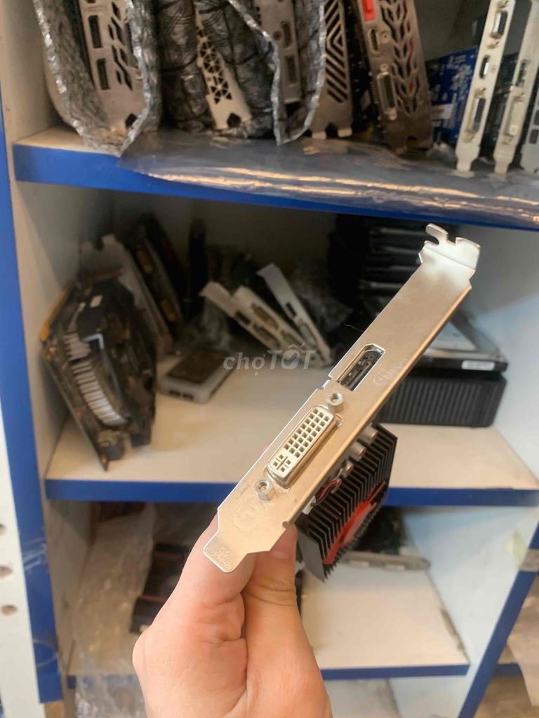 CARD MÀN HÌNH 739 2GD5 CHO AE LẮP MÁY CÀY KÉO. Mua bán Linh kiện (RAM, Card...) tại Quận Phú Nhuận Tp Hồ Chí Minh được đăng bởi tiến tài 770 nguyễn kiệm p4 quận phú nhuận hình 3