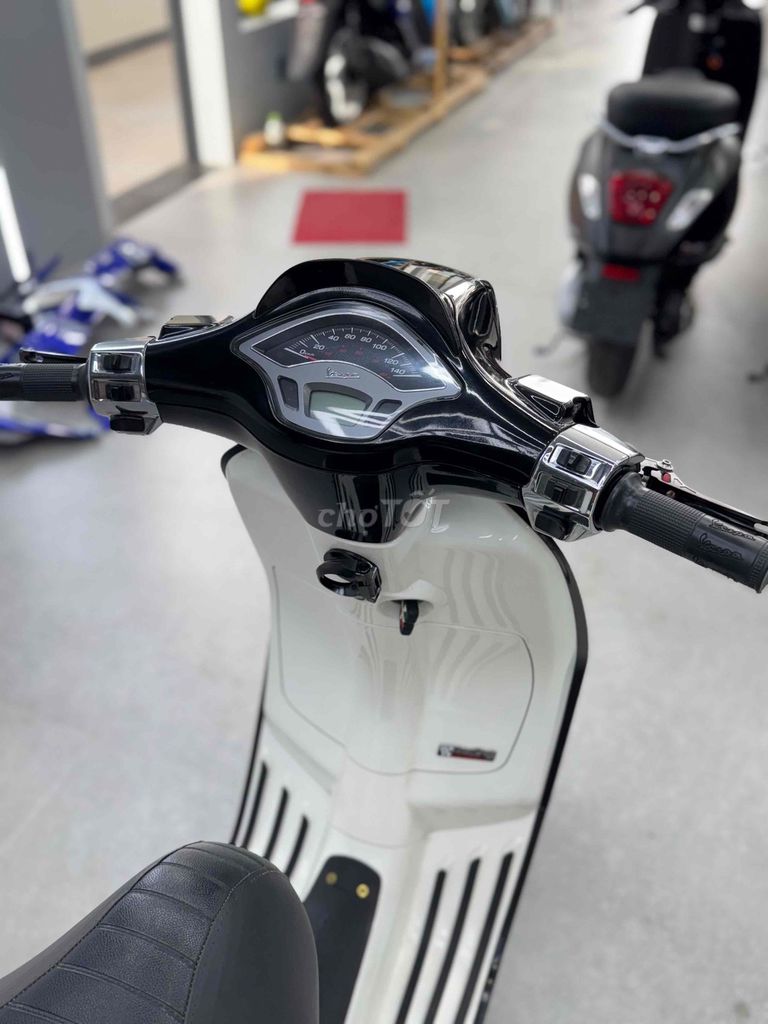 Vespa Sprint 125Abs 2019 xe đẹp nhiều đồ chơi sẵn. Mua bán Xe máy tại Quận Cái Răng Cần Thơ được đăng bởi Cửa Hàng Xe Máy Quang Sang hình 9