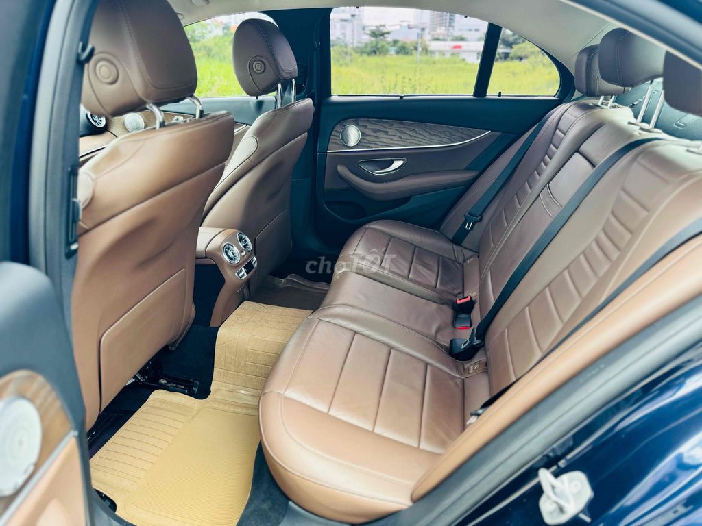 Mercedes Benz E Class 2017 E200 - 80.000km. Mua bán Ô tô tại Quận 7 Tp Hồ Chí Minh được đăng bởi Phạm Tân Tiến  hình 16
