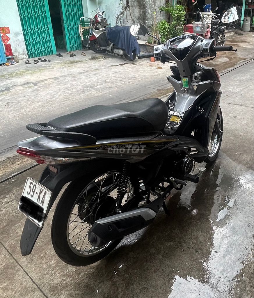 SYM Galaxy 50cc 4000км Серо-черный