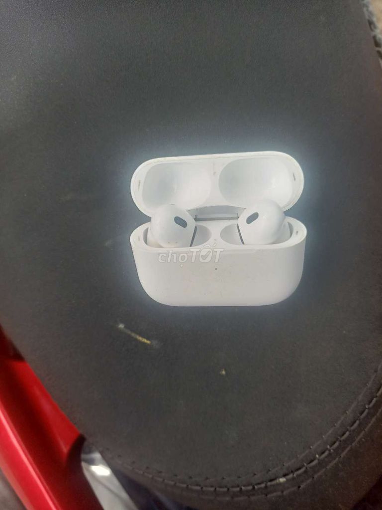 Tai nghe Apple AirPods Pro 2. Mua bán Tivi, Âm thanh tại Thành phố Buôn Ma Thuột Đắk Lắk được đăng bởi Lê Hoàng Sơn hình 1