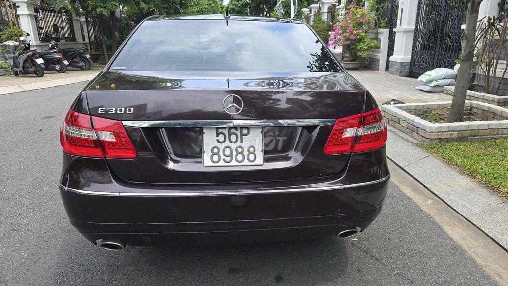 Mercedes Benz E Class 2010 - 63376 km. Mua bán Ô tô tại Quận Tân Bình Tp Hồ Chí Minh được đăng bởi Võ Thị Huyền Trâm hình 14