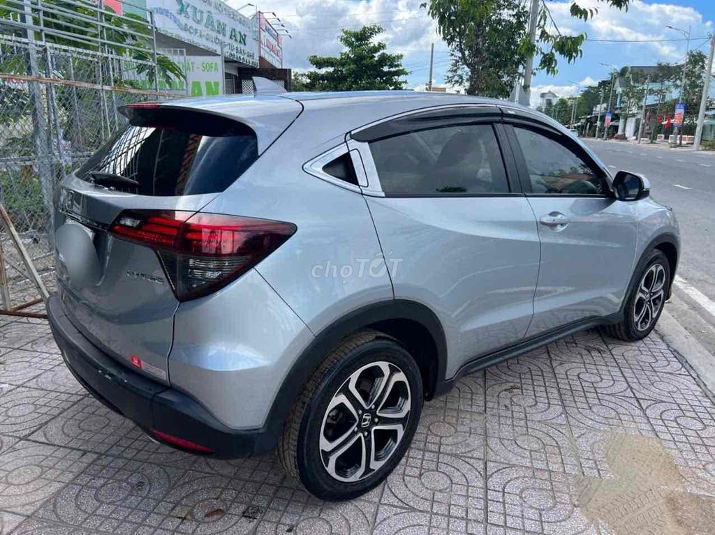 Honda HR-V 2019 - 134000 km. Mua bán Ô tô tại Thành phố Vĩnh Long Vĩnh Long được đăng bởi Thuỳ Phan hình 4