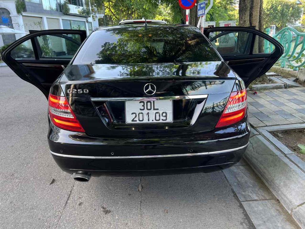 Bán Mercedes C250 4 Matic