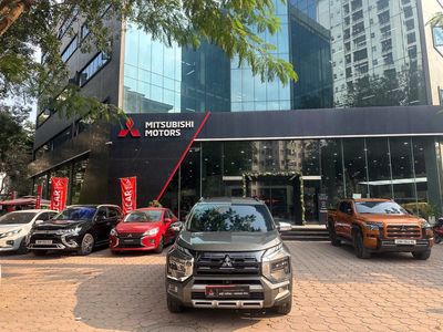 Mitsubishi Xpander Cross 2023 Nâu 30000 km