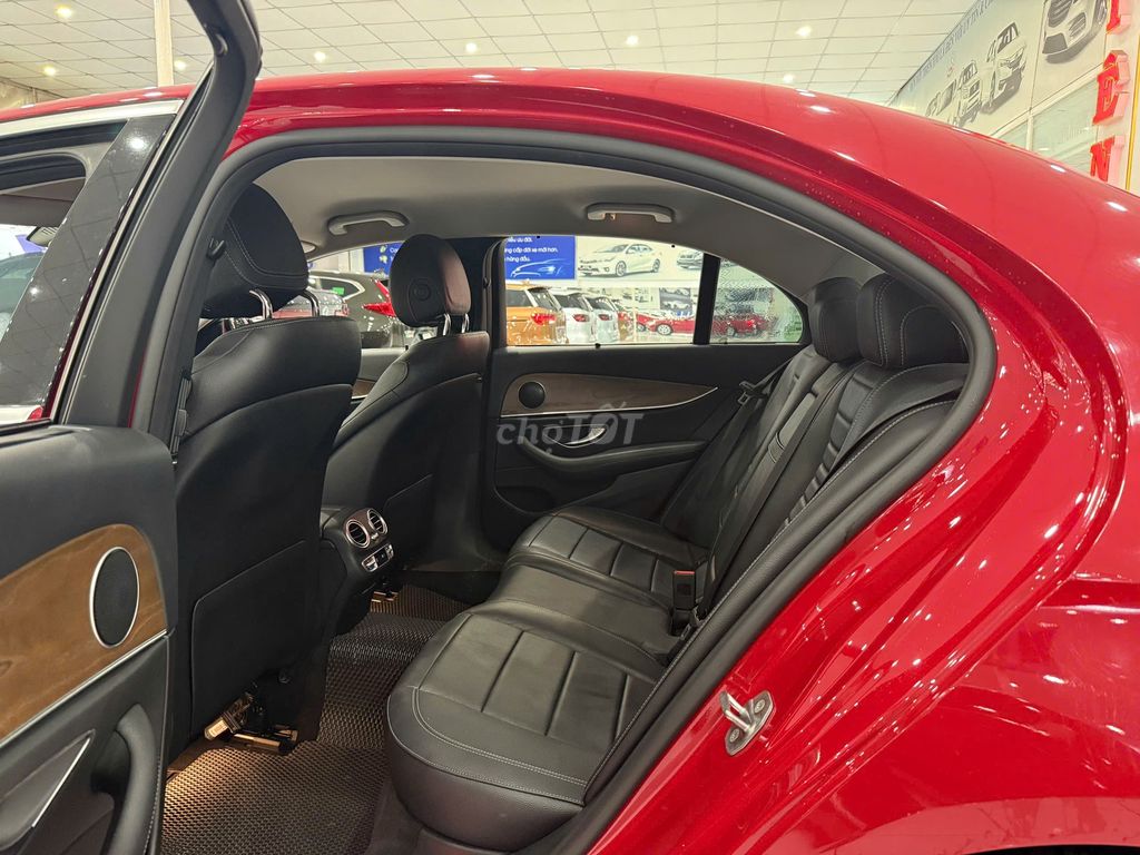 Mercedes Benz E Class 2017 E200. Mua bán Ô tô tại Thành phố Biên Hòa Đồng Nai được đăng bởi Ô Tô Thiên Hải  hình 12