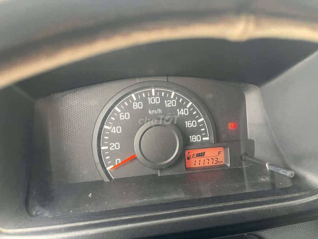 bán suzuki 700kg đời 2019 thùng kín 2m7. Mua bán Xe tải, xe ben tại Thành phố Thuận An Bình Dương được đăng bởi Hồ Xe Tải hình 3