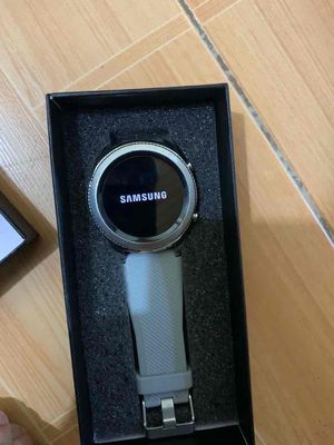 ss gear s3 classic muốn bán