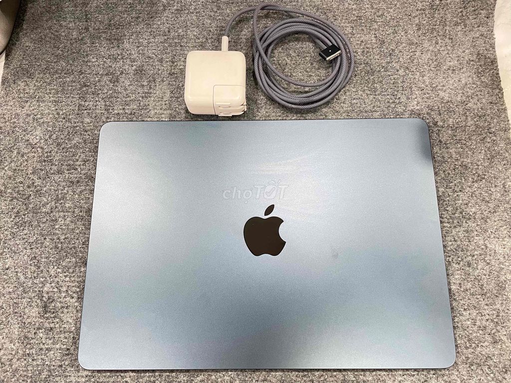 Macbook Air 13” M2 8GB 256GB Midnight 98% Pin 92%