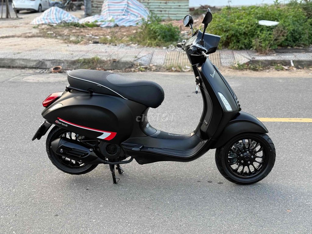 VESPA SPINT ĐEN NHÁM CỰC ĐẸP HỖ TRỢ TRẢ GÓP