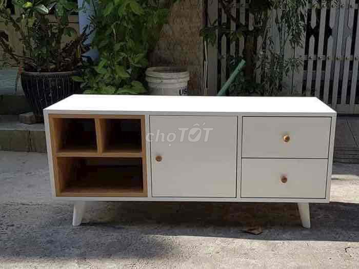 Kệ tivi gỗ công nghiệp 1m2 x 30 x 50. Mua bán Tủ, kệ gia đình tại Quận 3 Tp Hồ Chí Minh được đăng bởi Hồng Nhung hình 1