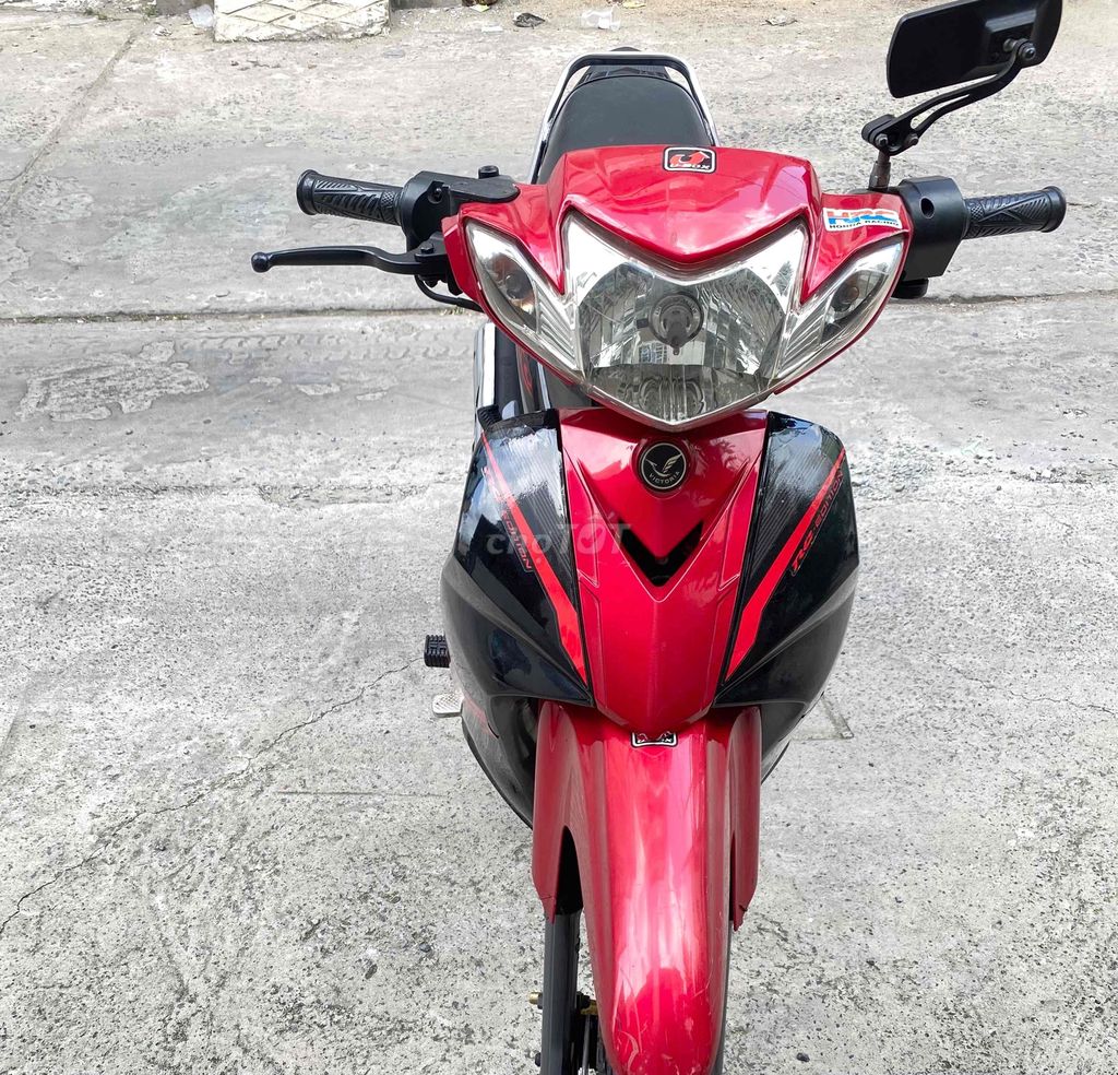 Bên mình có bán chiếc xe 50cc mẩu SIURUS