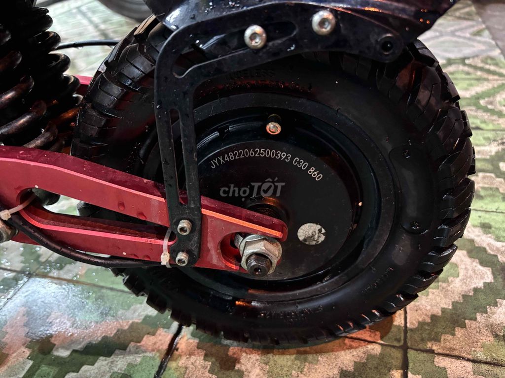 xe điện scooter seaup Q22 màu Đen, Đỏ. Mua bán Xe điện tại Thành phố Thủ Đức Tp Hồ Chí Minh được đăng bởi Tuấn Anh Lock Chấm COM hình 4